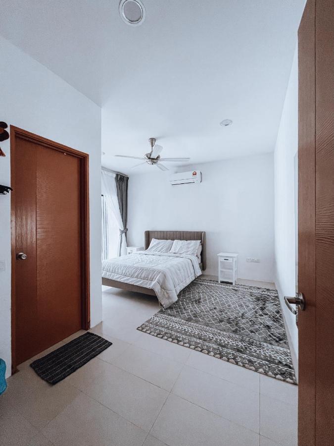 Nur Villa Sg Soi Musslimm Only Κουαντάν Εξωτερικό φωτογραφία